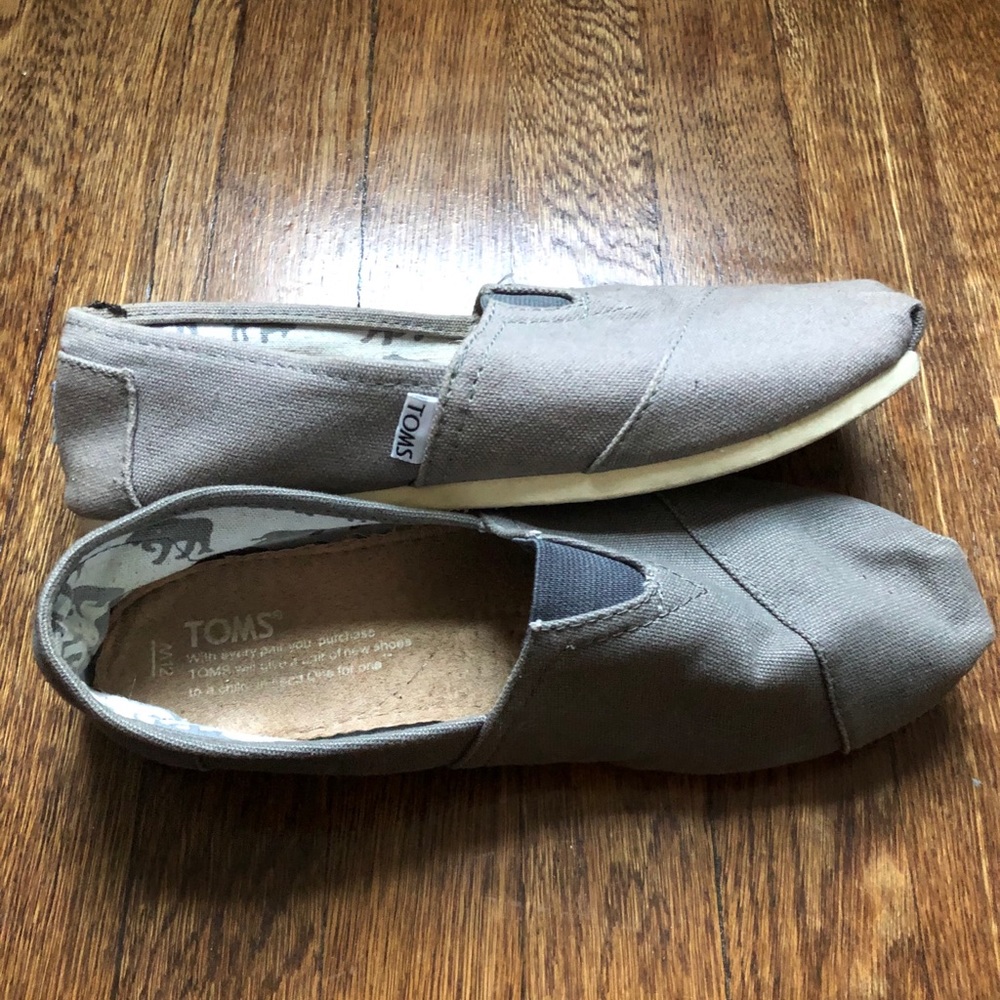 Toms Men’s Classic Canvas Slip on Grey Shoes